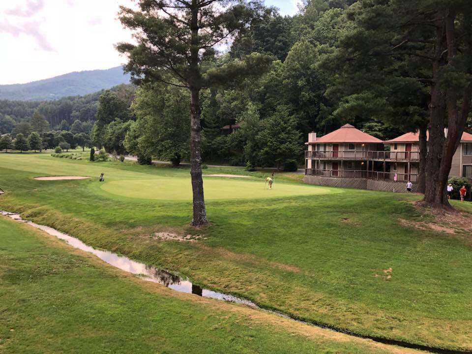 Loading Resort Image...